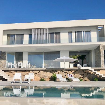 Kuro Beach House - Oceanfront Luxury & 25M Pool Achlia المظهر الخارجي الصورة