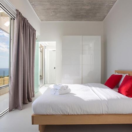 Kuro Beach House - Oceanfront Luxury & 25M Pool Achlia المظهر الخارجي الصورة