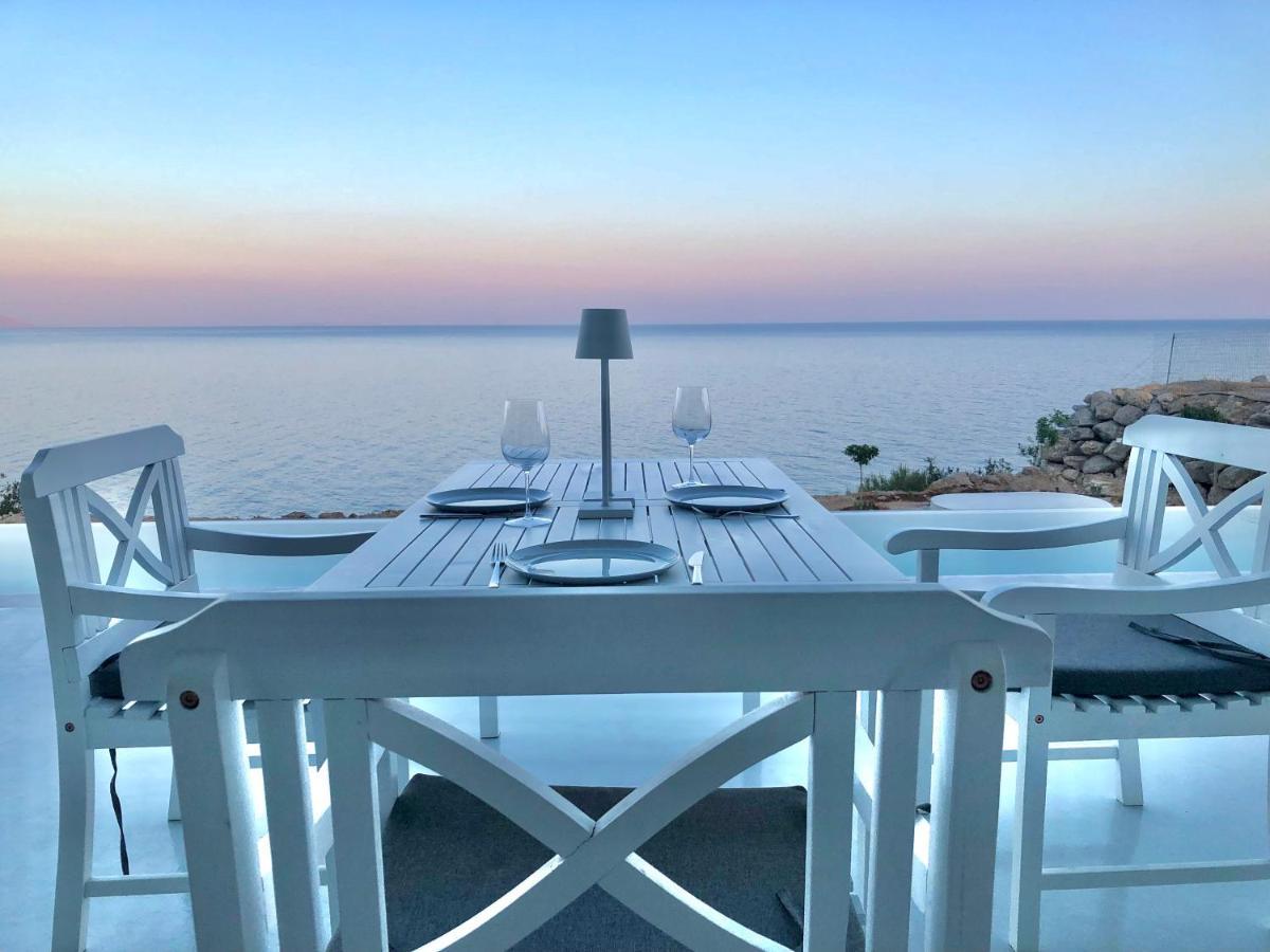Kuro Beach House - Oceanfront Luxury & 25M Pool Achlia المظهر الخارجي الصورة