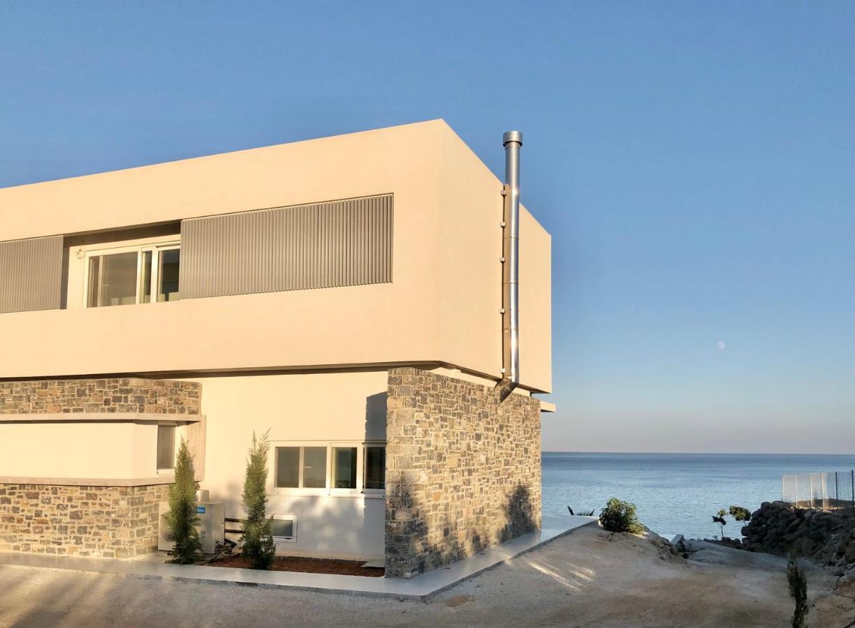 Kuro Beach House - Oceanfront Luxury & 25M Pool Achlia المظهر الخارجي الصورة