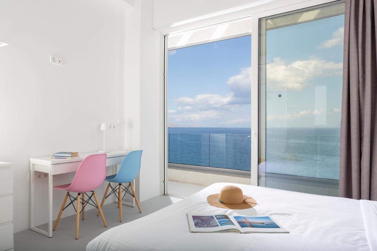 Kuro Beach House - Oceanfront Luxury & 25M Pool Achlia المظهر الخارجي الصورة