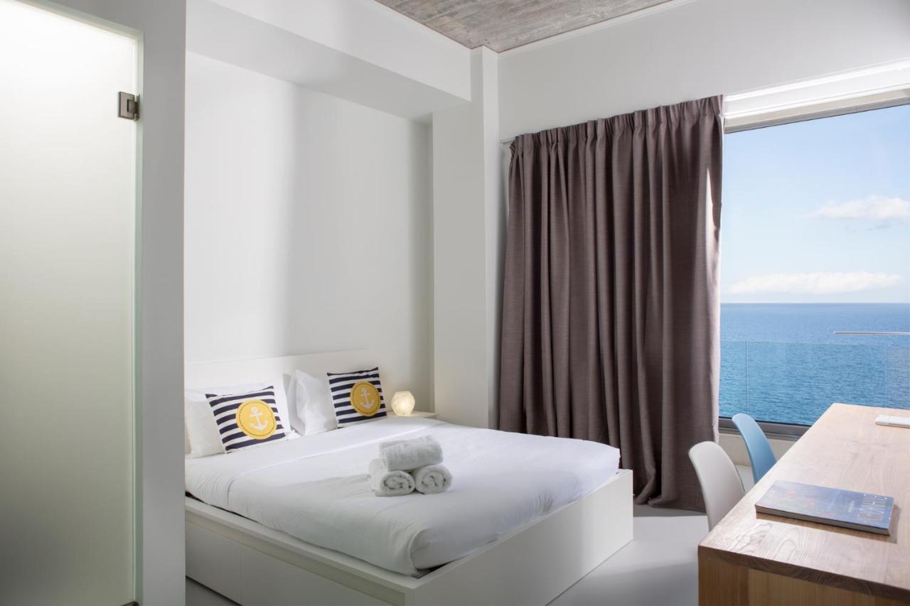 Kuro Beach House - Oceanfront Luxury & 25M Pool Achlia المظهر الخارجي الصورة